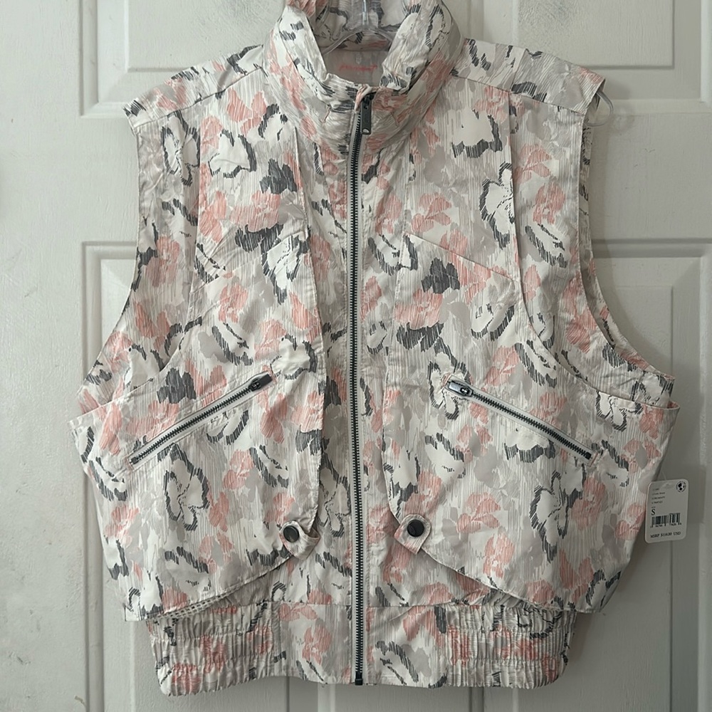 FP Movement Off The Grid Printed Vest: IVORY/FLORAL: NEW WITH TAGS: SIZE S